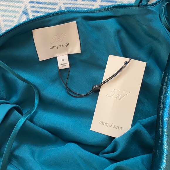 ๐ฅCinq a Sept Astrid Dress๐ฅ - Picture 11 of 12